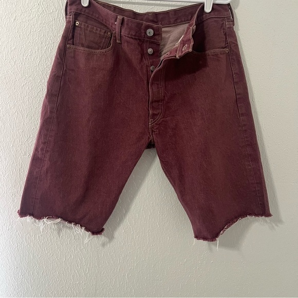 Levis 501 Button Fly Classic Tibetan Red Denim Shorts Waist 36 Cutoff Shorts - Picture 1 of 8